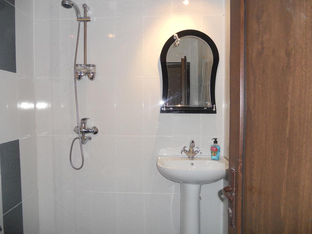 Guesthouse Borjomi Bilik gambar